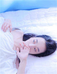 局长含着娇妻的一对高耸